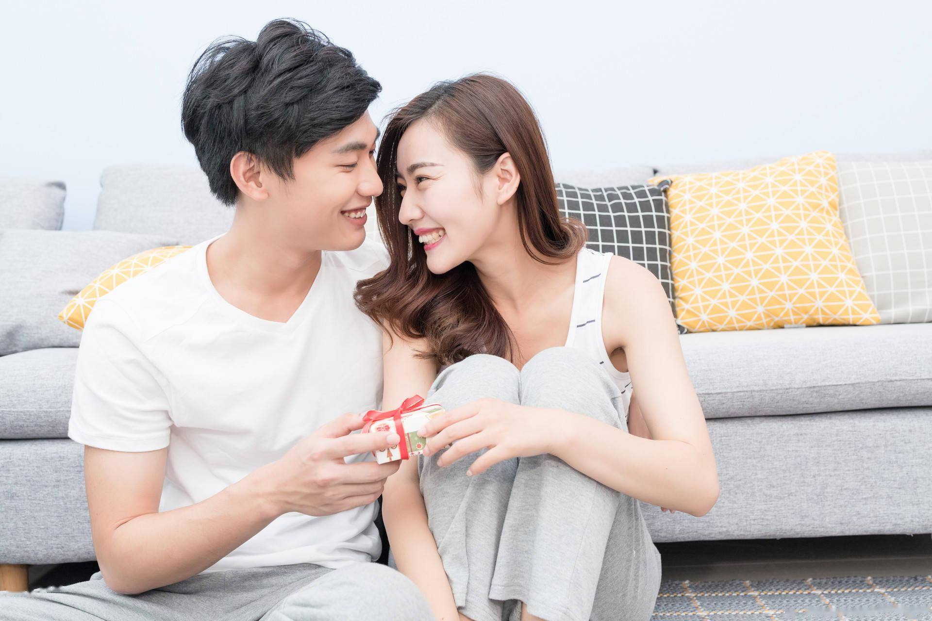 老公婚外情有了孩子犯法吗_老公婚外情有孩子有继承权吗_老公有了婚外情